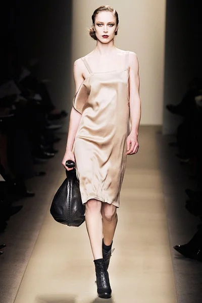 Look 4